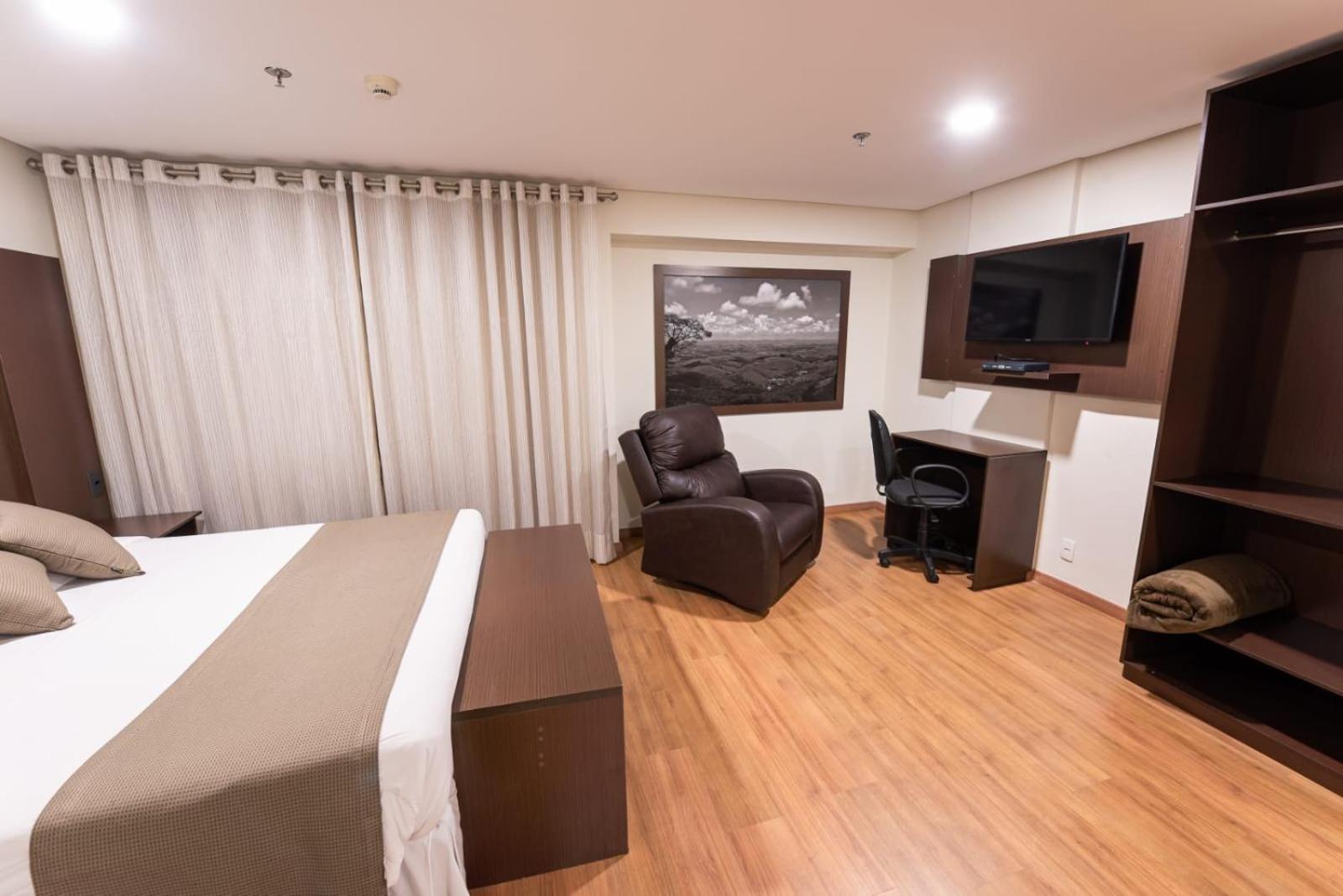Olavo Bilac Hotel Taubate Bagian luar foto