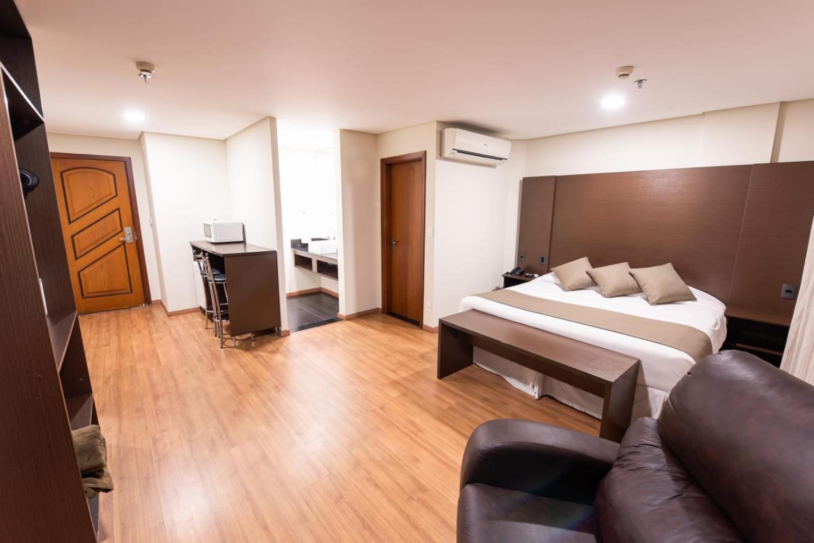 Olavo Bilac Hotel Taubate Bagian luar foto