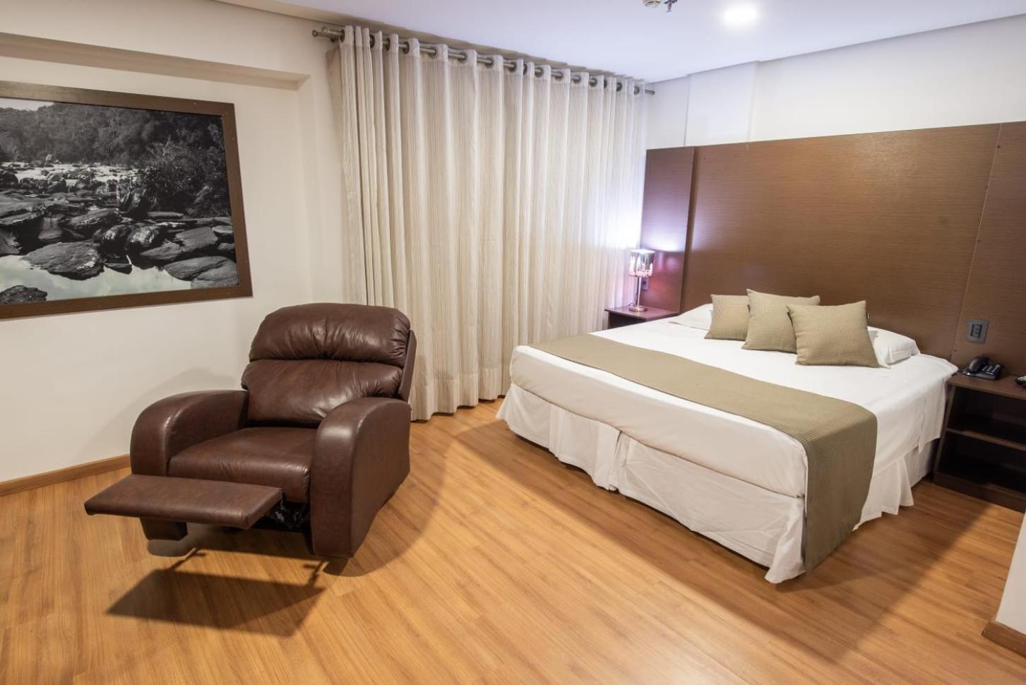 Olavo Bilac Hotel Taubate Bagian luar foto